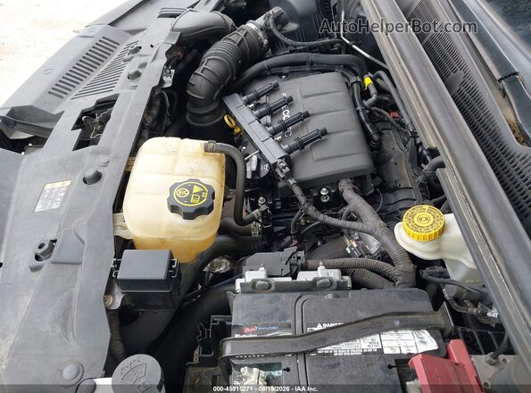 3GNCJKSB7LL229813 2020 CHEVROLET TRAX Black Front view