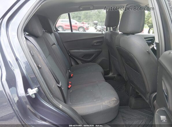 3GNCJKSB8JL207641 2018 CHEVROLET TRAX Navy Widok naklejki z numerem VIN