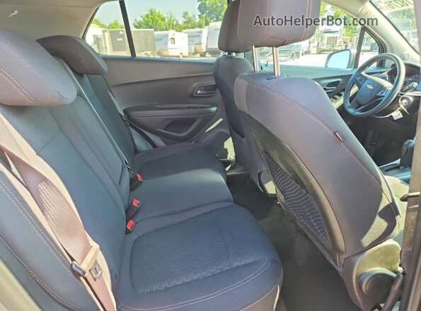3GNCJKSB9LL339892 2020 CHEVROLET TRAX Серебряный Вид задней части салона