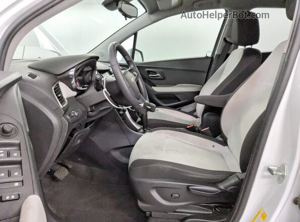 3GNCJKSBXLL186004 2020 CHEVROLET TRAX White წინა სალონის ხედი