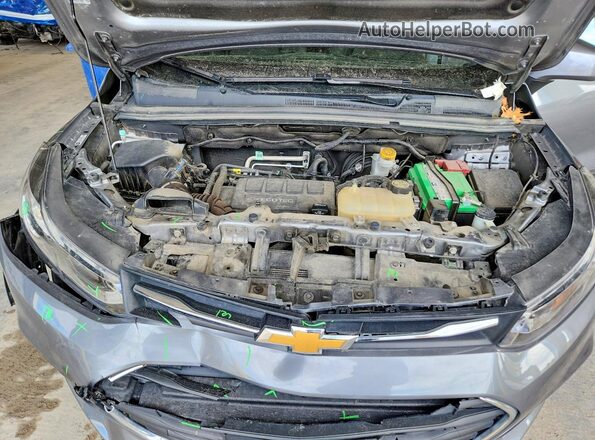 3GNCJKSBXLL206929 2020 CHEVROLET TRAX Gray Widok komory silnika
