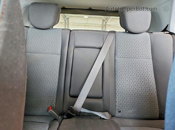 3GNCJKSBXLL206929 2020 CHEVROLET TRAX Gray Widok tylnych siedzeń