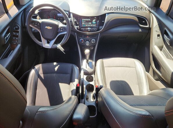 3GNCJLSB0HL167538 2017 CHEVROLET TRAX Gray Առջևի վահանակի տեսք