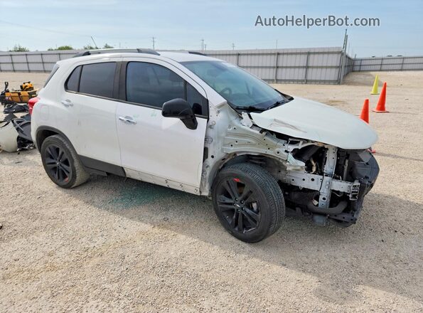 3GNCJLSB0JL221197 2018 CHEVROLET TRAX Белый Передняя правая четверть
