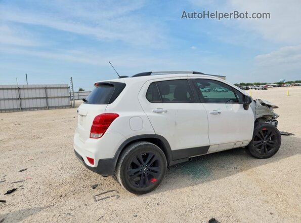 3GNCJLSB0JL221197 2018 CHEVROLET TRAX Белый Задняя правая четверть