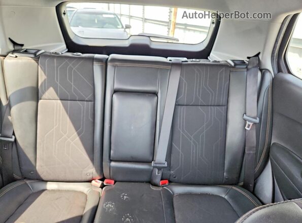 3GNCJLSB0LL311114 2020 CHEVROLET TRAX Gray Widok tylnych siedzeń