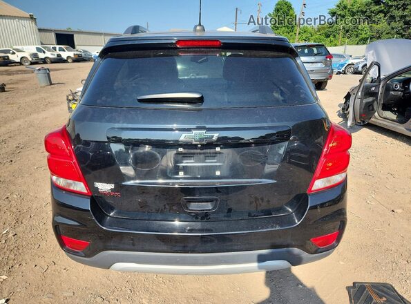 3GNCJLSB1JL215697 2018 CHEVROLET TRAX Black Rear view
