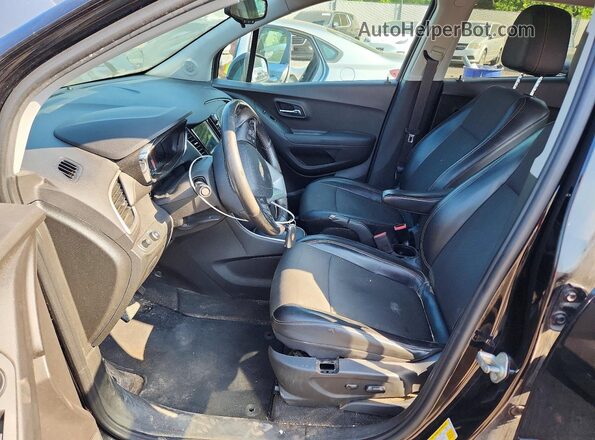 3GNCJLSB1JL215697 2018 CHEVROLET TRAX Black Front interior view