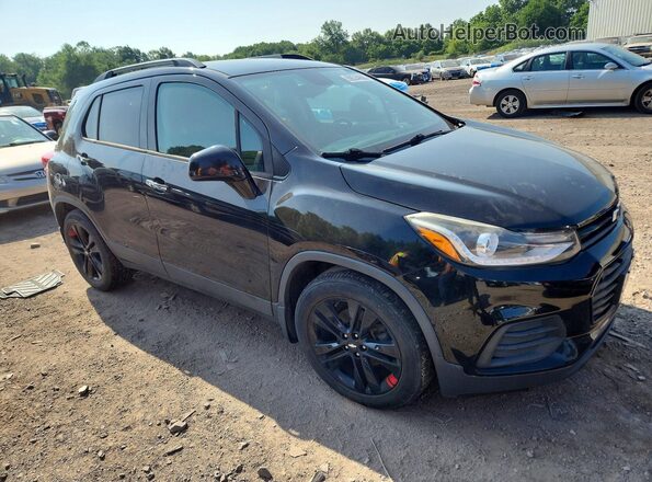 3GNCJLSB1JL215697 2018 CHEVROLET TRAX Black Front right