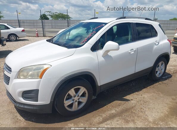 3GNCJLSB2GL133132 2016 CHEVROLET TRAX Белый Передняя левая четверть