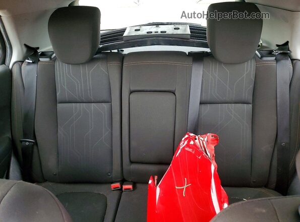 3GNCJLSB2JL293678 2018 CHEVROLET TRAX Red Widok tylnych siedzeń