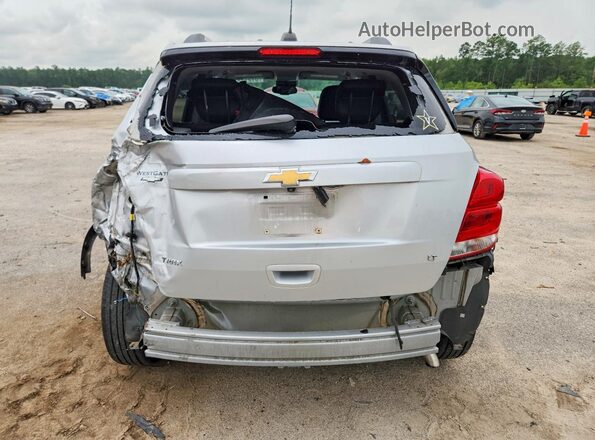 3GNCJLSB3KL264076 2019 CHEVROLET TRAX Серебряный Вид сзади