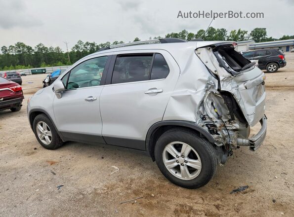 3GNCJLSB3KL264076 2019 CHEVROLET TRAX Серебряный Задняя левая четверть