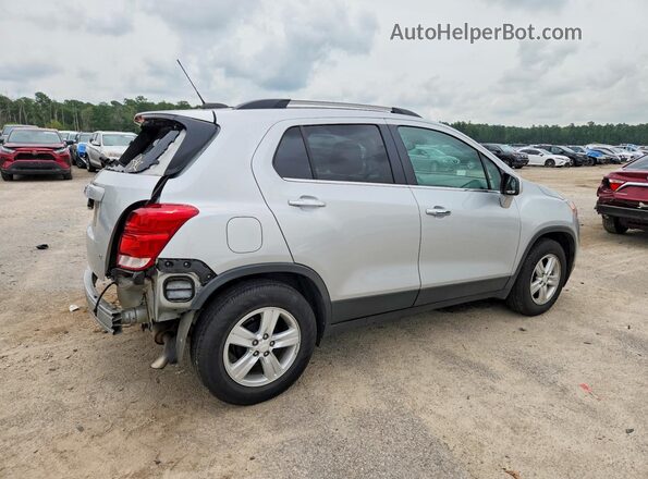 3GNCJLSB3KL264076 2019 CHEVROLET TRAX Серебряный Задняя правая четверть