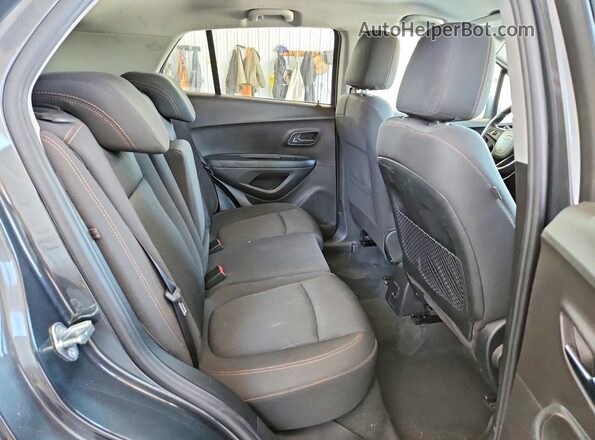 3GNCJLSB6HL218783 2017 CHEVROLET TRAX Gray Vista interior trasera
