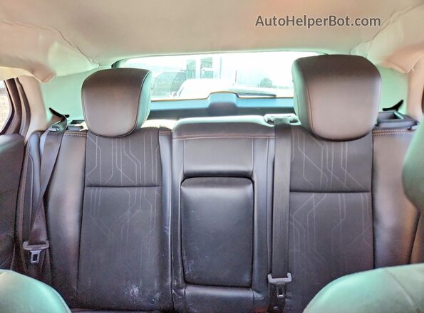 3GNCJLSB7KL271922 2019 CHEVROLET TRAX White Rear seats view