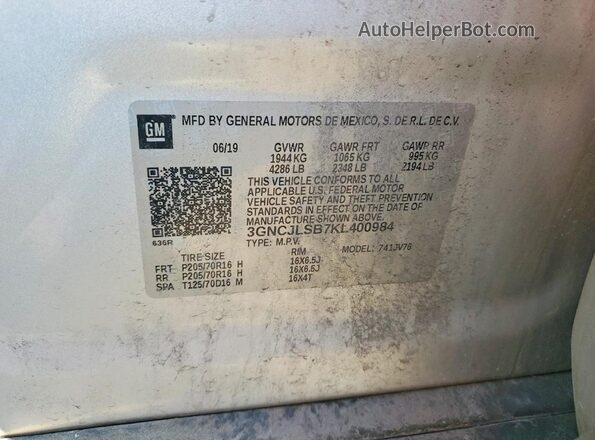 3GNCJLSB7KL400984 2019 CHEVROLET TRAX Silver Widok naklejki z numerem VIN
