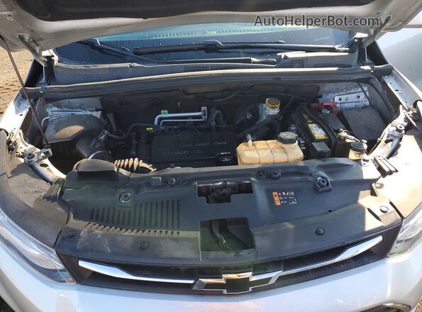 3GNCJLSB7KL400984 2019 CHEVROLET TRAX Silver Widok komory silnika