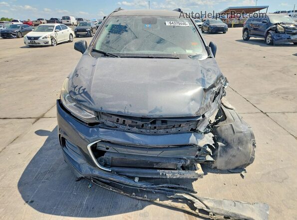 3GNCJLSB8JL203353 2018 CHEVROLET TRAX Серый Вид спереди