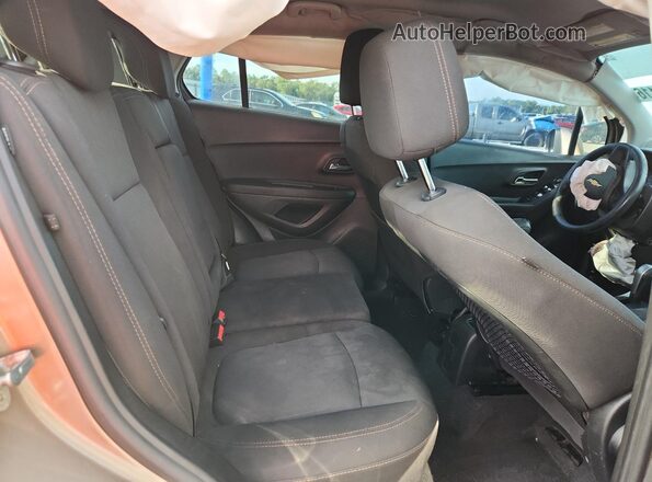 3GNCJLSB8JL338445 2018 CHEVROLET TRAX Brown Rear interior view