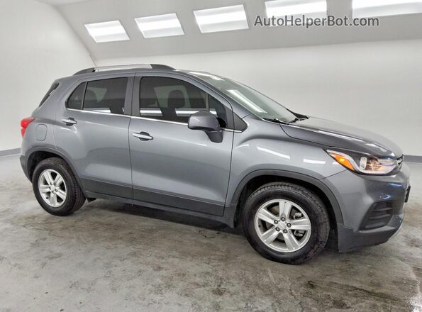 3GNCJLSB8LL202027 2020 CHEVROLET TRAX Gray Przód prawy