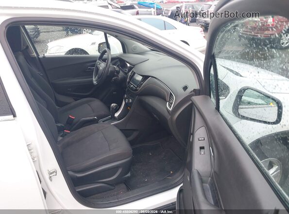 3GNCJLSB9HL227834 2017 CHEVROLET TRAX White Front interior view