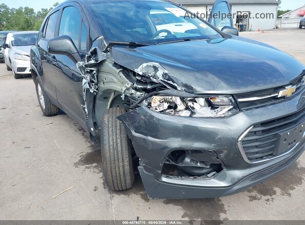 3GNCJNSB0LL179869 2020 CHEVROLET TRAX Gray Вид спереду