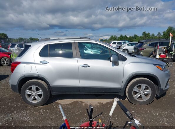 3GNCJPSB0JL233499 2018 CHEVROLET TRAX Silver Вид задньої частини салону
