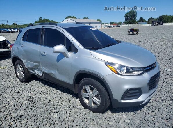 3GNCJPSB4KL385366 2019 CHEVROLET TRAX Silver Front right
