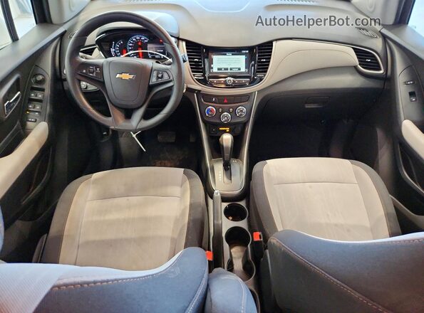 3GNCJPSB7HL140716 2017 CHEVROLET TRAX White Вид панелі приладів