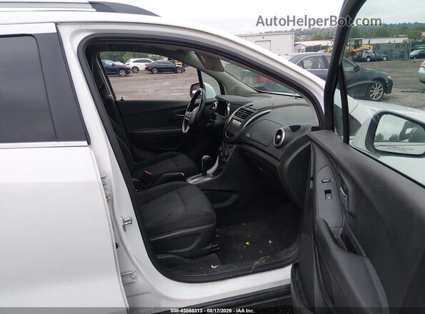 3GNCJPSB8GL160648 2016 CHEVROLET TRAX Белый Вид салона спереди