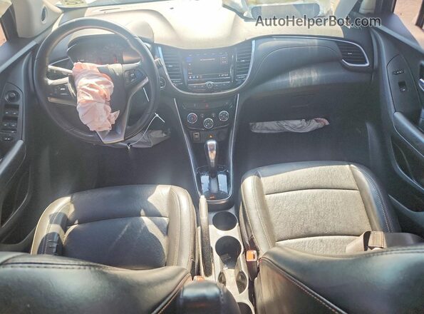3GNCJRSB2LL118594 2020 CHEVROLET TRAX Белый Вид панели приборов
