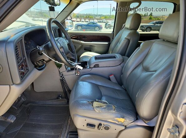 3GNEC12Z45G172783 2005 CHEVROLET AVALANCHE Silver Вид салону спереду
