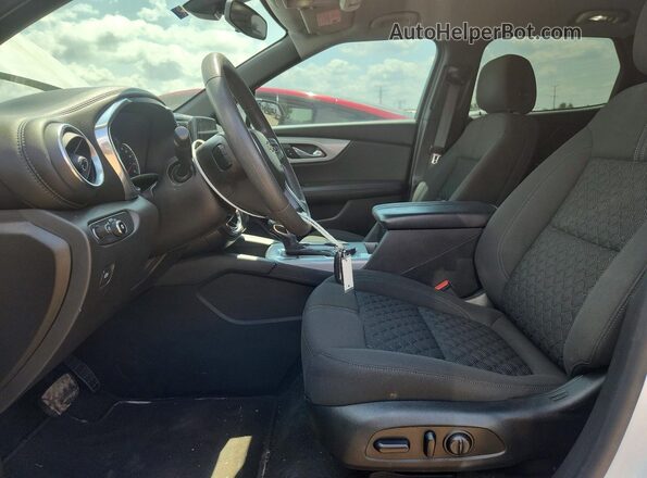3GNKBBRA7MS574188 2021 CHEVROLET BLAZER Белый Вид салона спереди