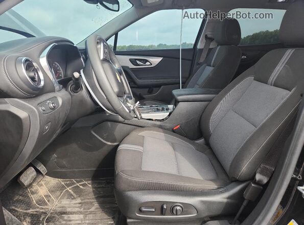 3GNKBCR41PS223930 2023 CHEVROLET BLAZER Black Front interior view