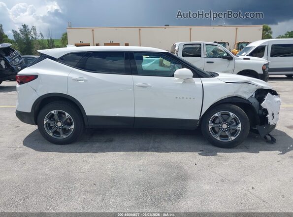 3GNKBCR42SS150477 2025 CHEVROLET BLAZER Белый Вид задней части салона