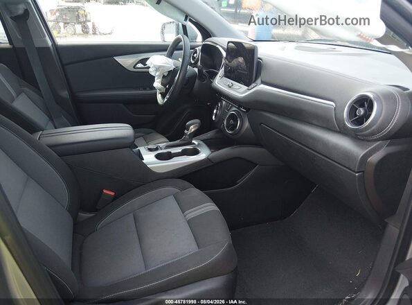 3GNKBCR42SS248912 2025 CHEVROLET BLAZER Gray წინა სალონის ხედი