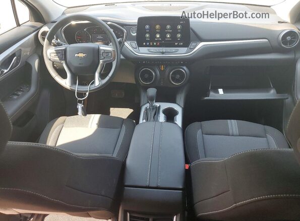 3GNKBCR42TS178068 2026 CHEVROLET BLAZER White წინა პანელის ხედი