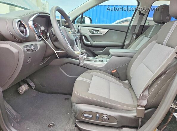 3GNKBCR43TS142695 2026 CHEVROLET BLAZER Black Widok wnętrza z przodu