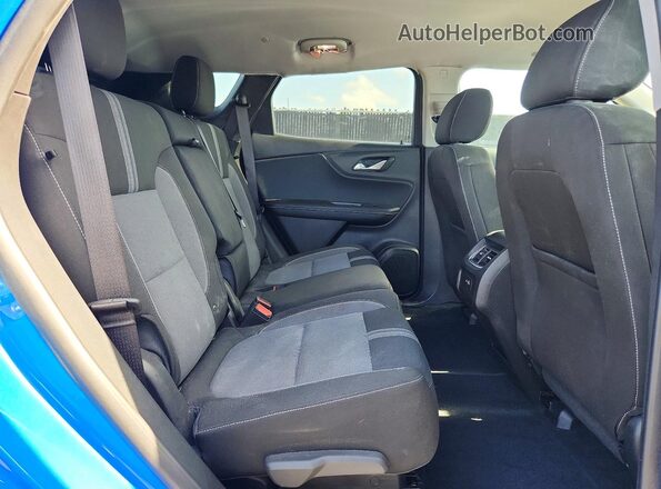 3GNKBCR46SS122634 2025 CHEVROLET BLAZER Blue Rear interior view