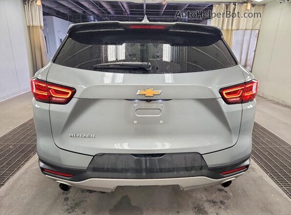 3GNKBCR47SS253751 2025 CHEVROLET BLAZER Серебряный Вид сзади
