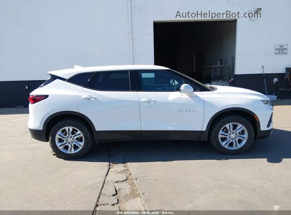 3GNKBCR48MS563460 2021 CHEVROLET BLAZER White Вид задньої частини салону