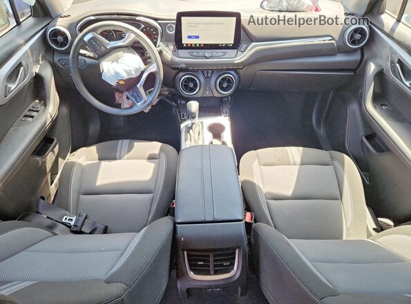 3GNKBCR48TS157368 2026 CHEVROLET BLAZER Gray Widok deski rozdzielczej