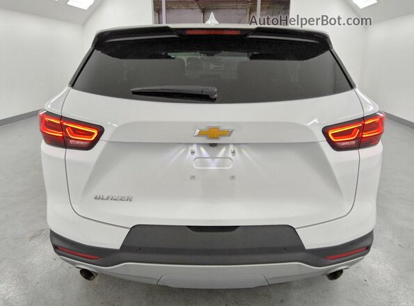 3GNKBCR49TS142491 2026 CHEVROLET BLAZER White Rear view