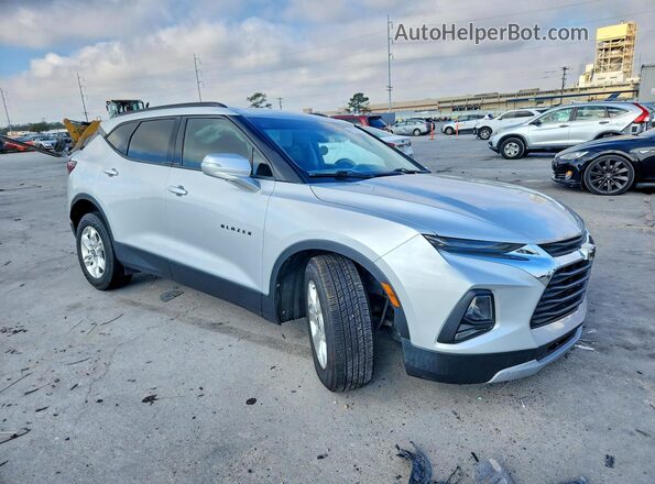 3GNKBCRS2KS682858 2019 CHEVROLET BLAZER Silver Przód prawy