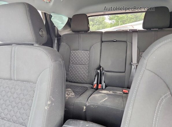 3GNKBCRS8LS672739 2020 CHEVROLET BLAZER Silver Вид задніх сидінь