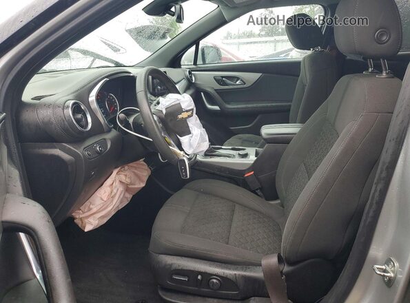 3GNKBCRS8MS550450 2021 CHEVROLET BLAZER Silver Вид салону спереду