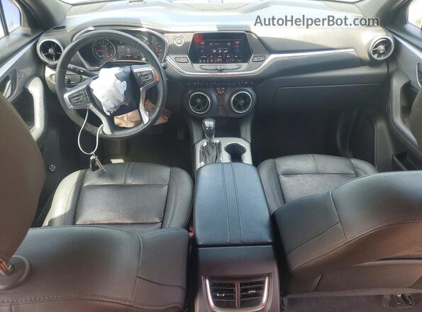 3GNKBDRS4MS537877 2021 CHEVROLET BLAZER Silver Vista del salpicadero