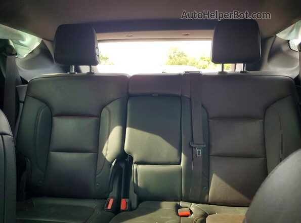 3GNKBERS1LS557802 2020 CHEVROLET BLAZER Красный Вид задних сидений