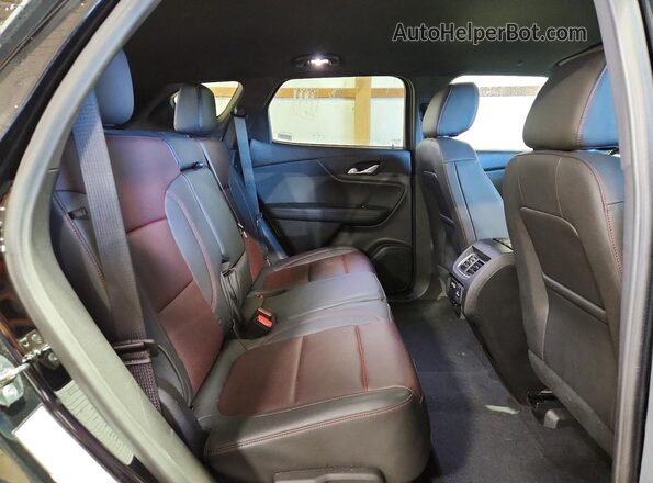 3GNKBERS2SS189564 2025 CHEVROLET BLAZER Black Rear interior view